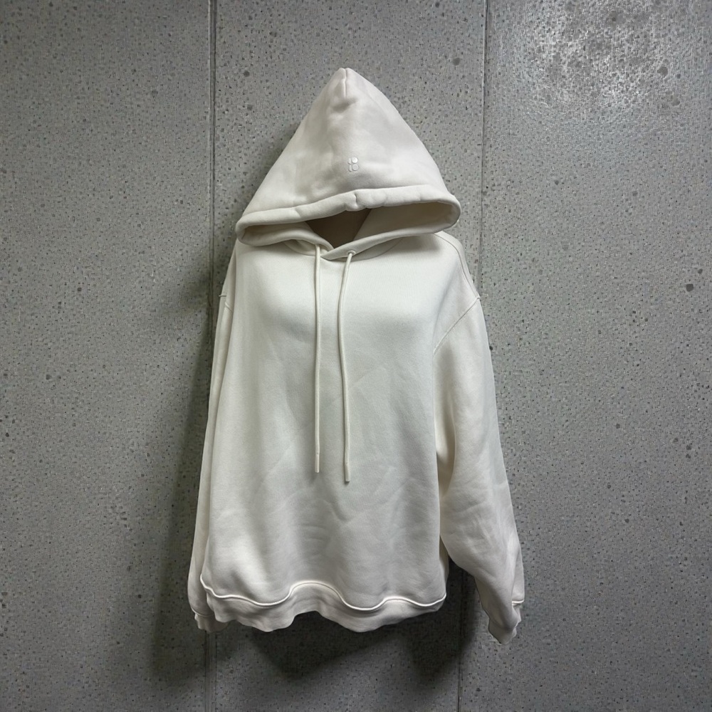 **Rare Like New**Sweaty Betty Off-White Hoodie special collection